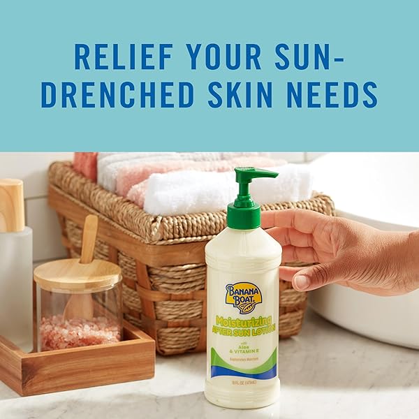 BANANA BOAT MOISTURIZING AFTER SUN LOTION WITH ALOE AND VITAMIN E, 16OZ | AFTER SUN CARE, BANANA BOAT AFTER SUN LOTION, SUNBURN RELIEF, 16OZ