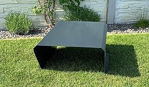 Sicher verstaut mit einer Mähroboter Garage aus Metall