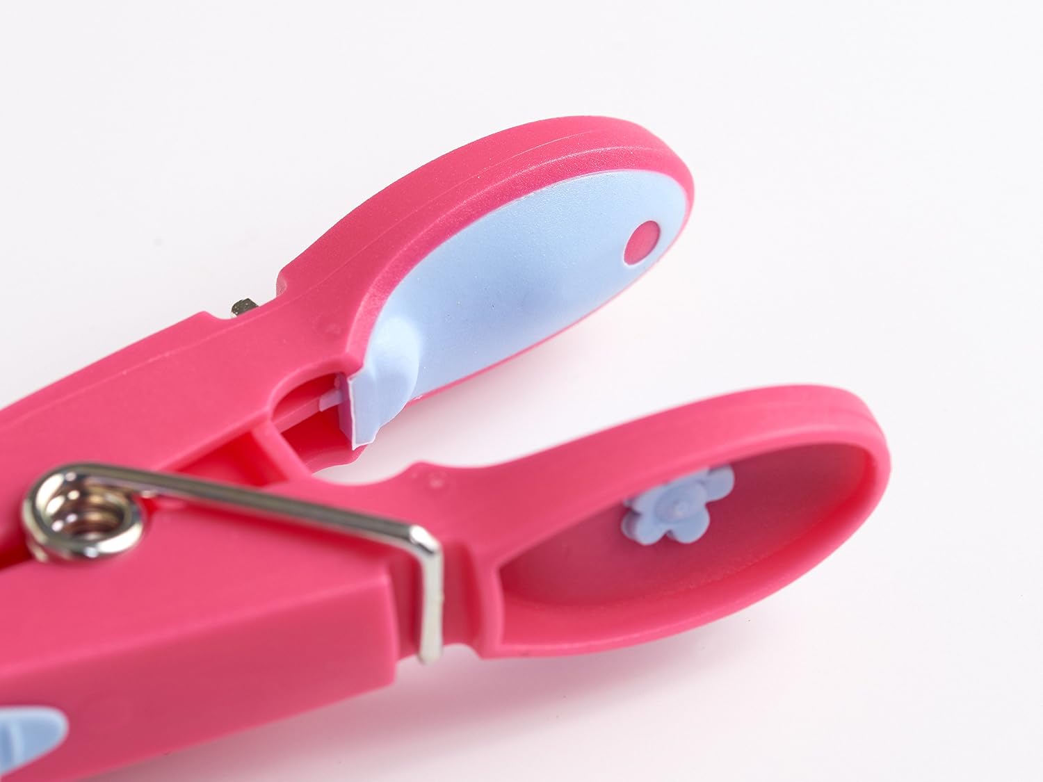 culiclean Clothes Pegs for Washing Line, Strong Soft Grip Washing Pegs "Flower" - Image 5