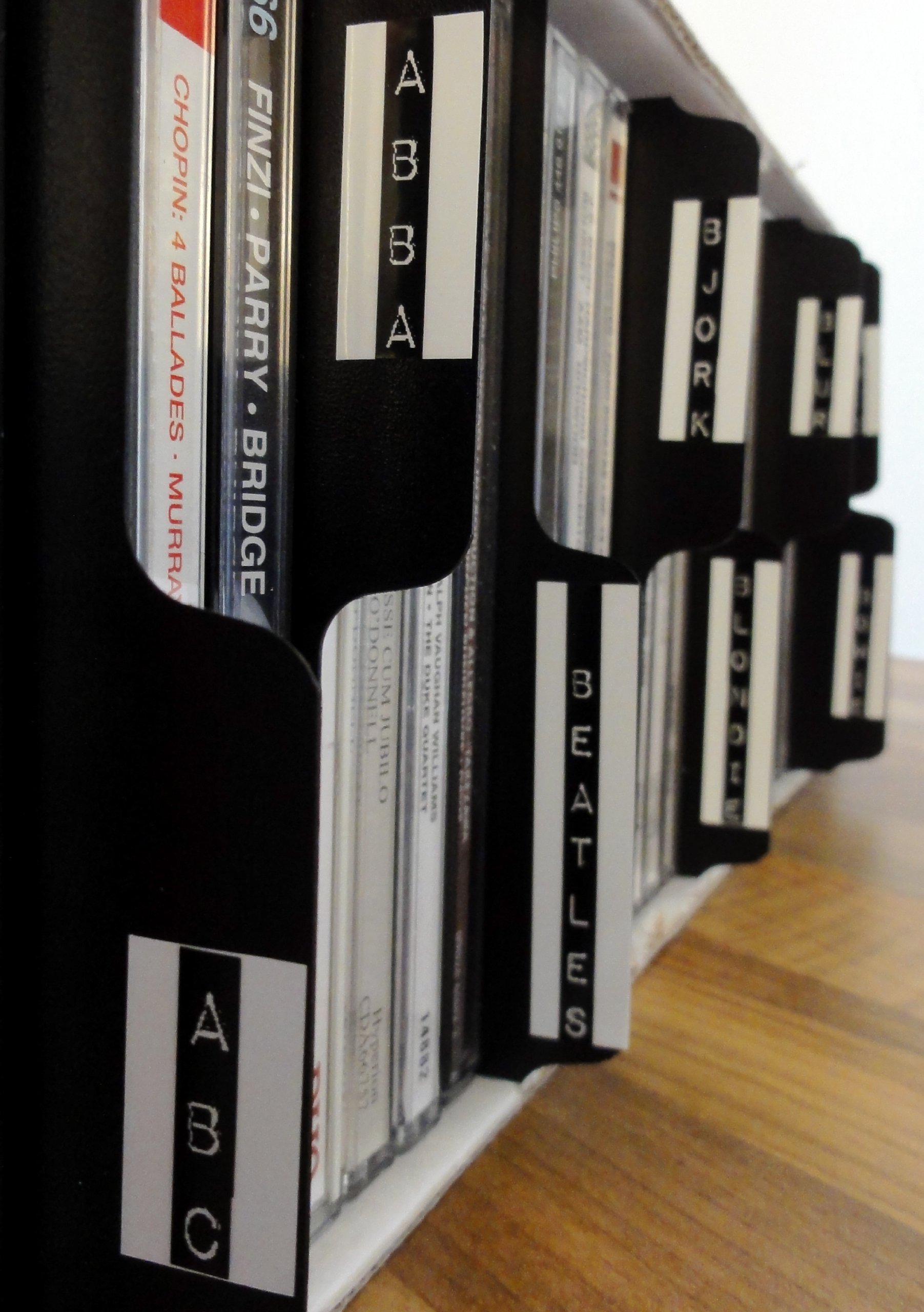 26 x Black Plastic Vertical CD Collection Tabbed Dividers Suitable for Shelf Storage