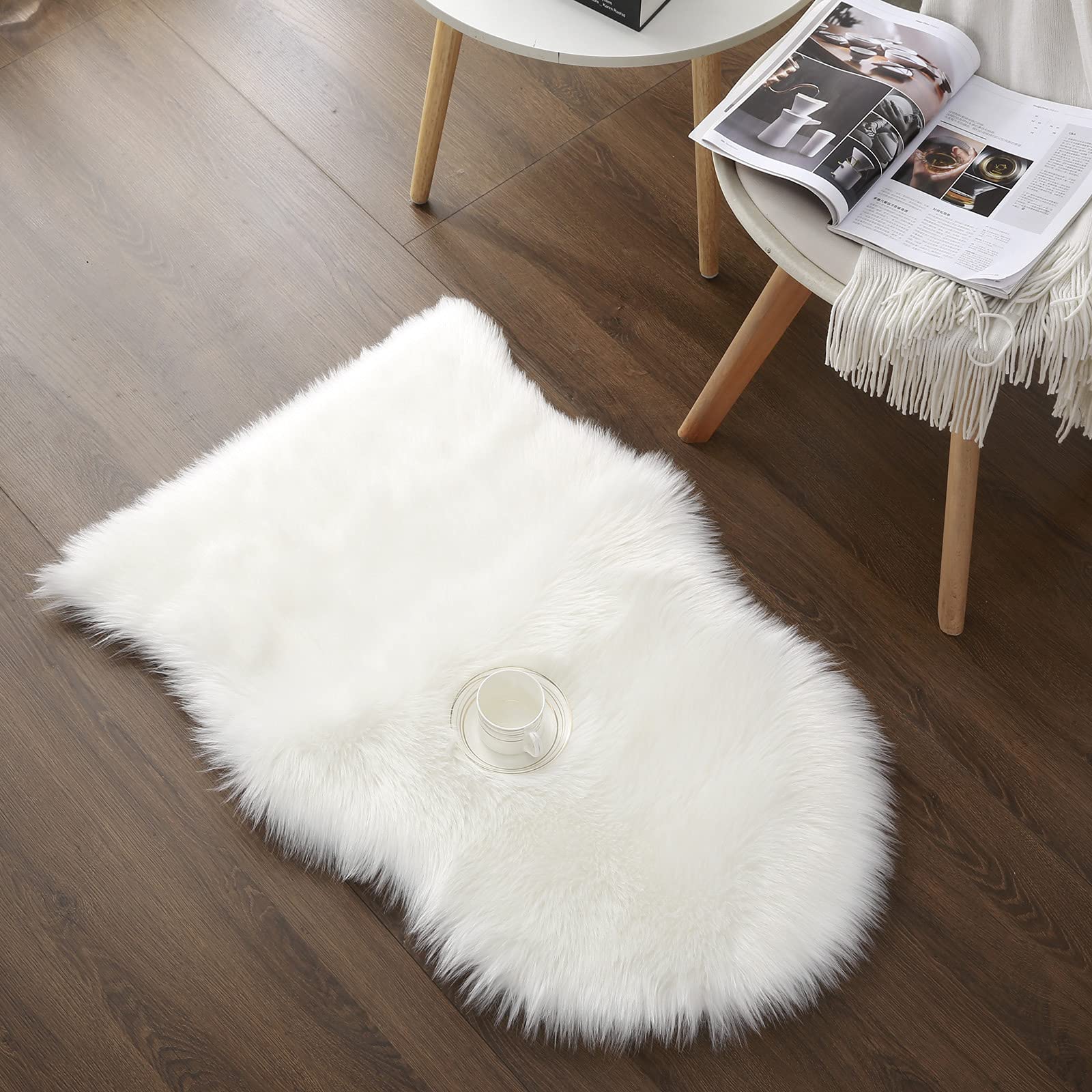 Cumay Faux lambskin sheepskin rug (23.6 x 35.4inch (W) x (L)), lambskin imitation rug, longhair fur, Leather Polyester, Faux Fleece Chair Cover Seat Pad Soft Fluffy Shaggy Area Rugs (white)