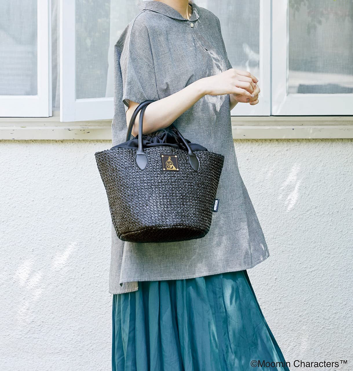 MOOMIN たっぷり入る! 巾着つきBIGかごバッグ BOOK BLACK ver.：6/29発売【ムック本付録】ムーミン 巾着つきBIGかごバッグ（BLACK ver.）