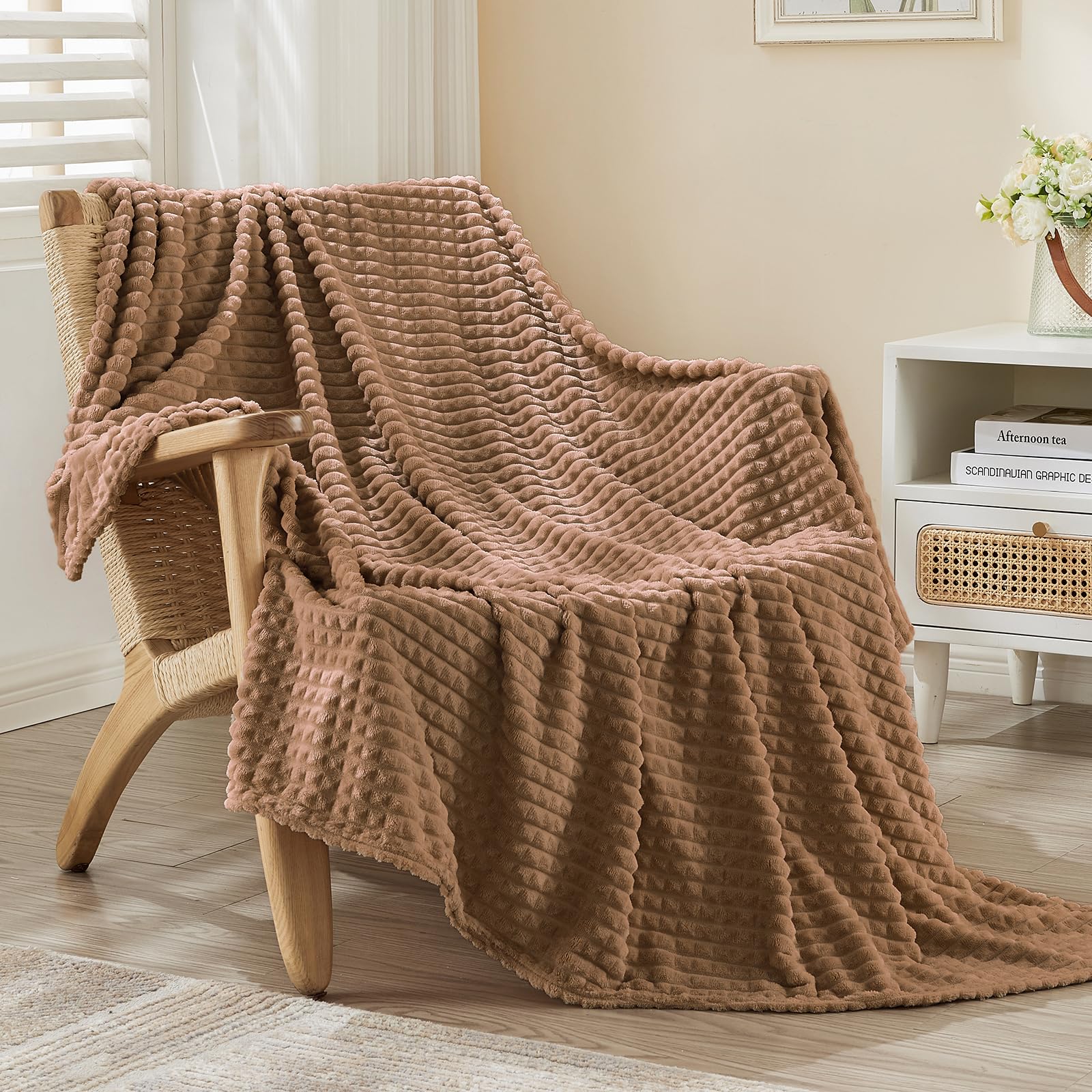EMME Fleece Throw Blanket for Sofa, Soft, Fluffy, 3D Touch Experience, Warm Cozy Throw, Versatile Single Flannel Blanket for Bed, Couch, Sofa, Armchairs, OEKO-TEX (Brown, 130x150cm)