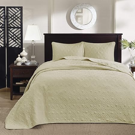 Amazon Com Madison Park Quebec Queen Size Quilt Bedding Set