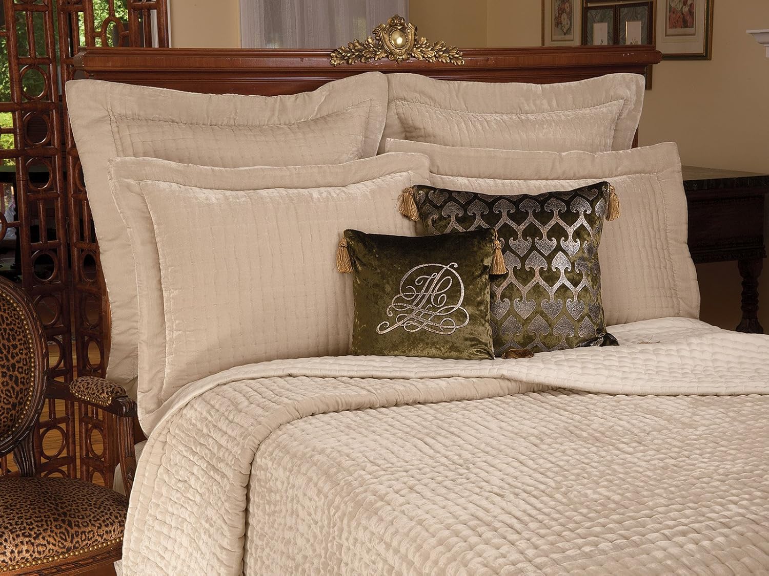 Schweitzer Linen Soho Loft Quilts, Cream/Ivory (Twin, Each)