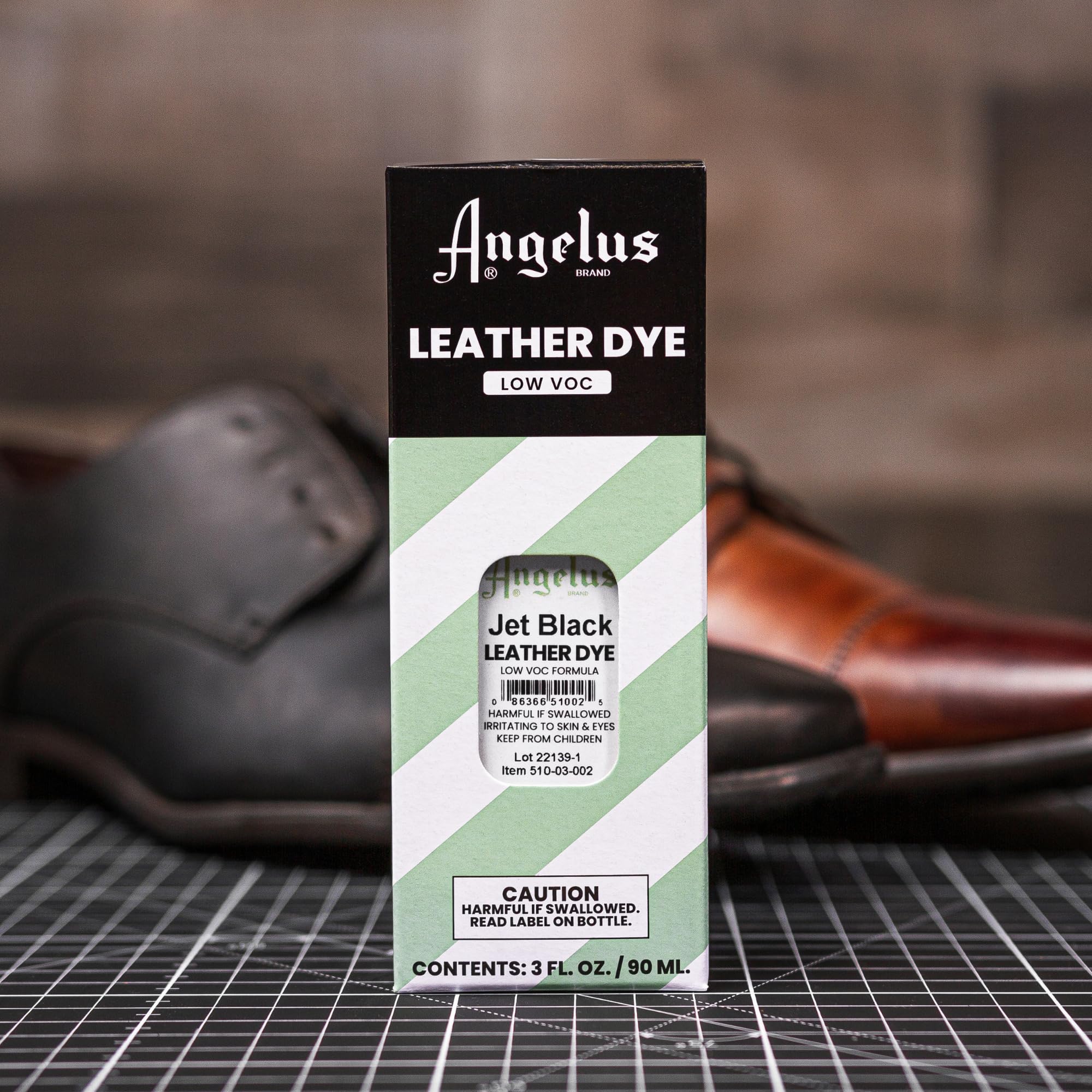 Angelus Leather Dye - Flexible Leather Dye for Shoes, Boots, Bags, Crafts, Furniture, & More 3oz (Jet Black)