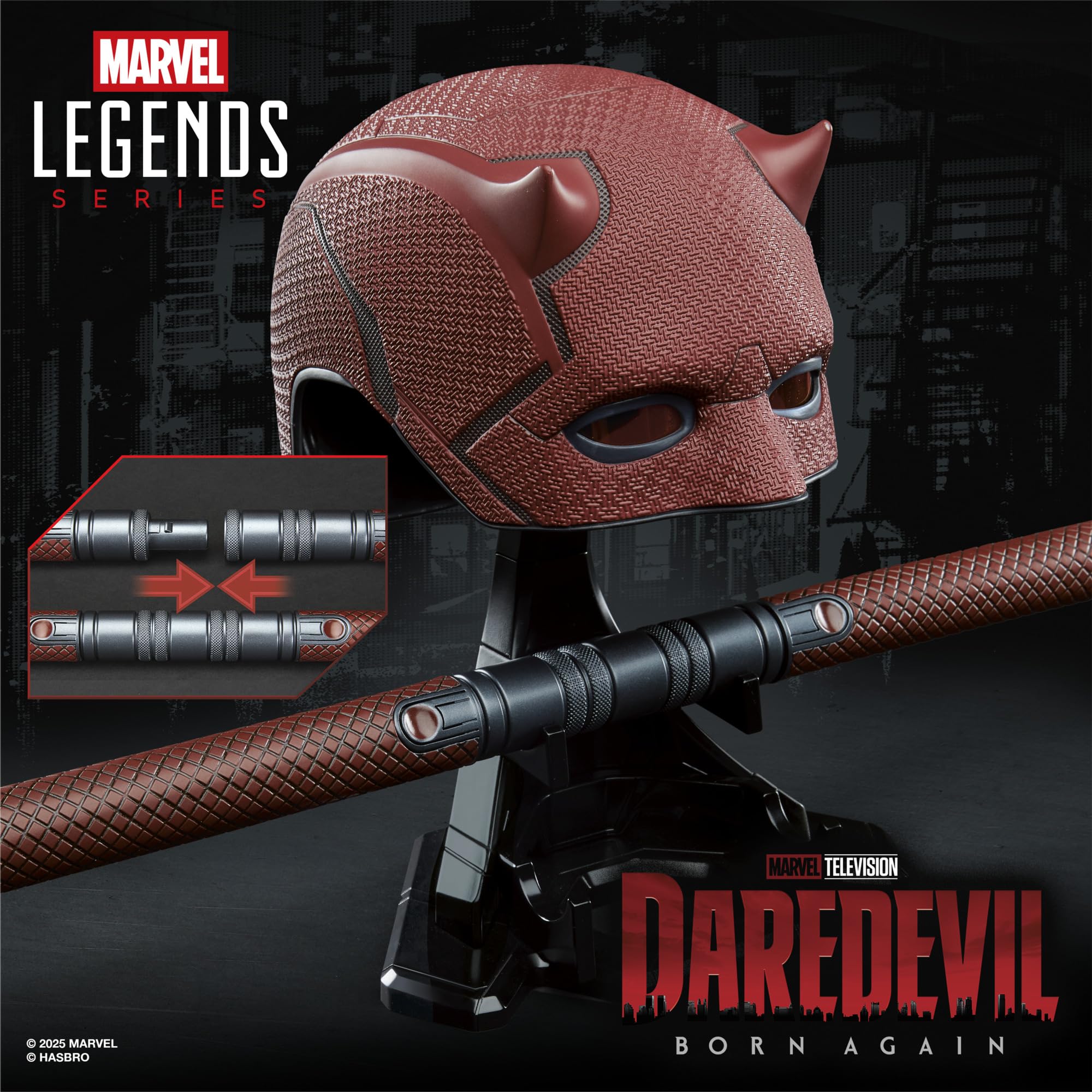 Marvel Legends Series Daredevil: Born Again Premium Rollenspielmaske und Schlagstock, Red 3