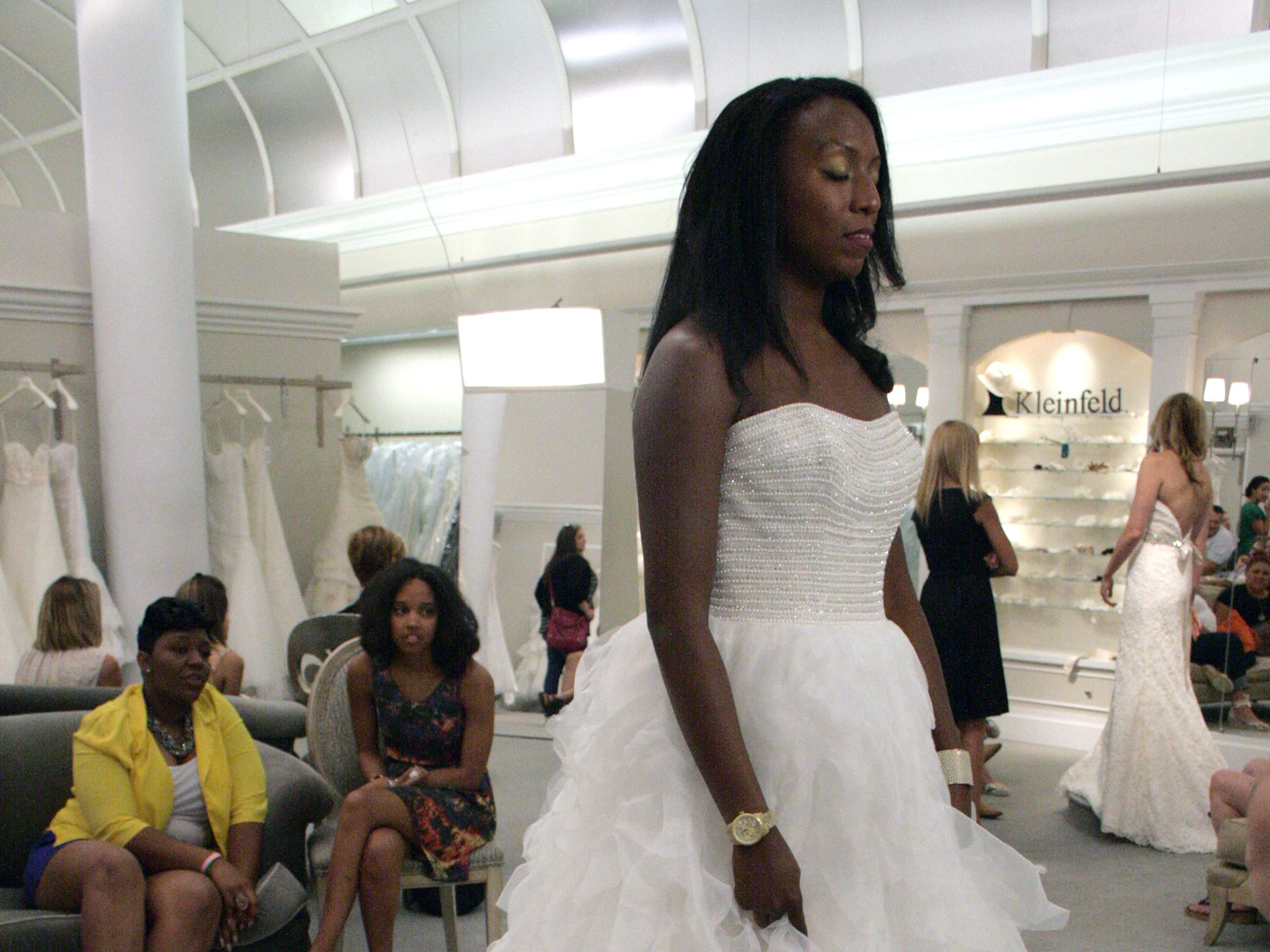 Watch Say Yes to the Dress - Season 9 