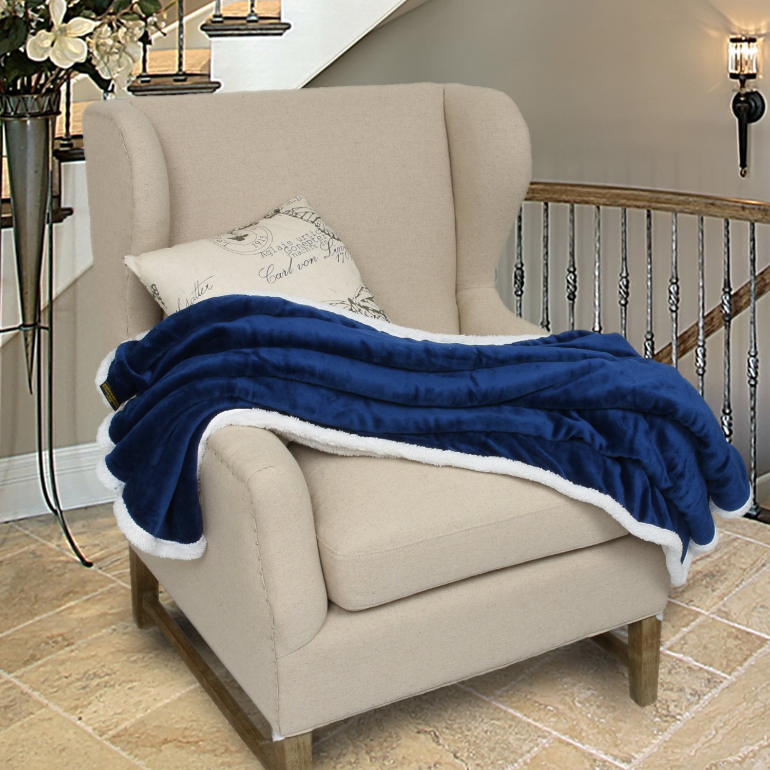 Mink Fleece Blanket, Reversible Sherpa Throw Large for Sofa Bed, Super Soft All Season Comfort Caring Gift, 127cm x 152cm (50\