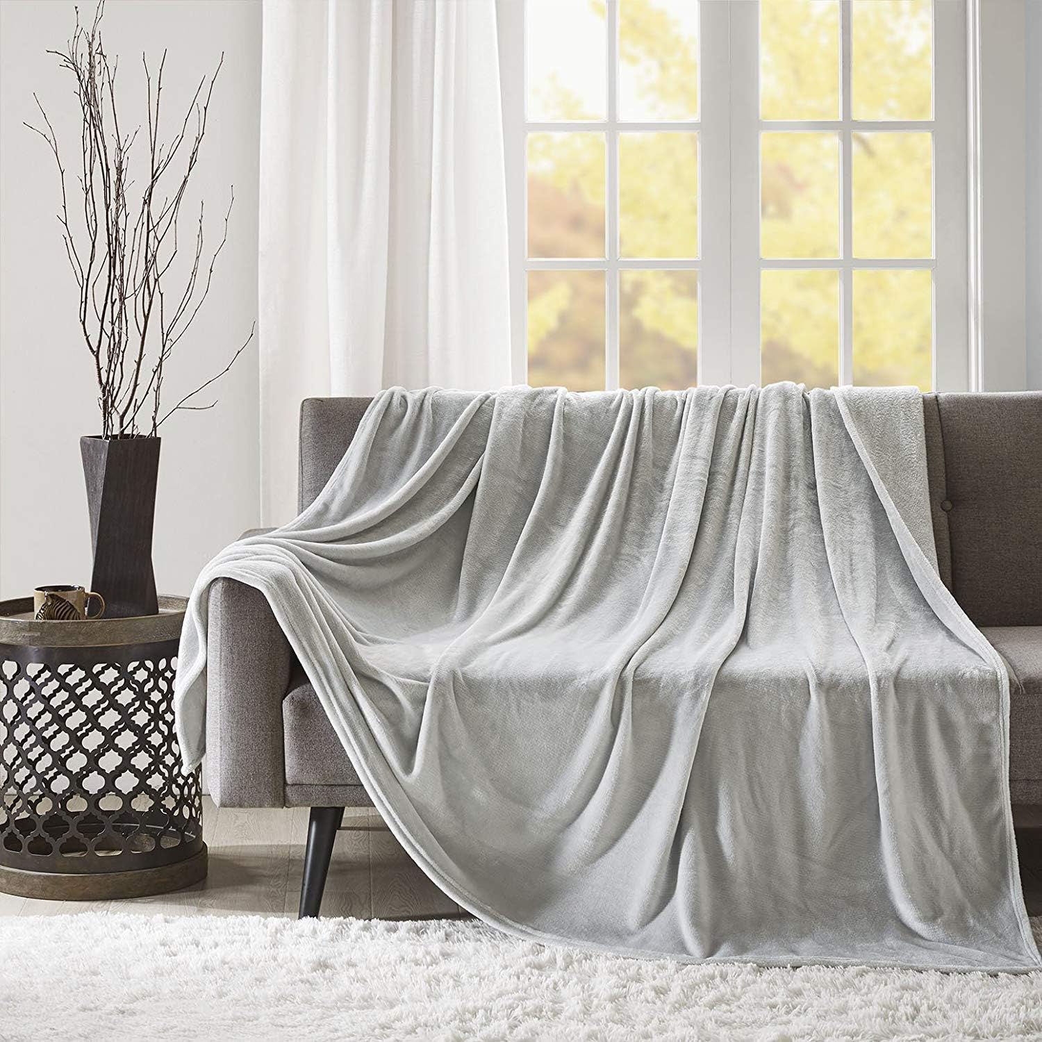 Micro Velour Bed Throw Blankets Super Soft Fluffy Warm Flannel