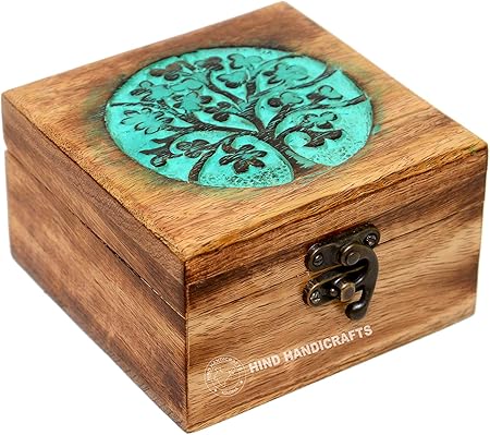 Caja de joyería de madera envejecida hecha a mano con grabado de árbol de la vida