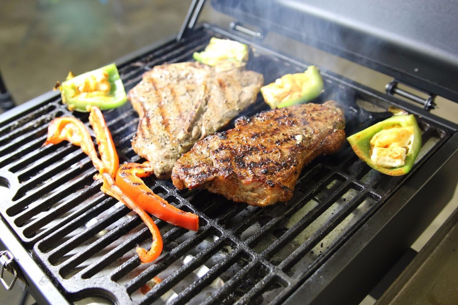 Blackstone Tailgater Portable Gas Grill and Griddle Combo : Garden & Outdoor