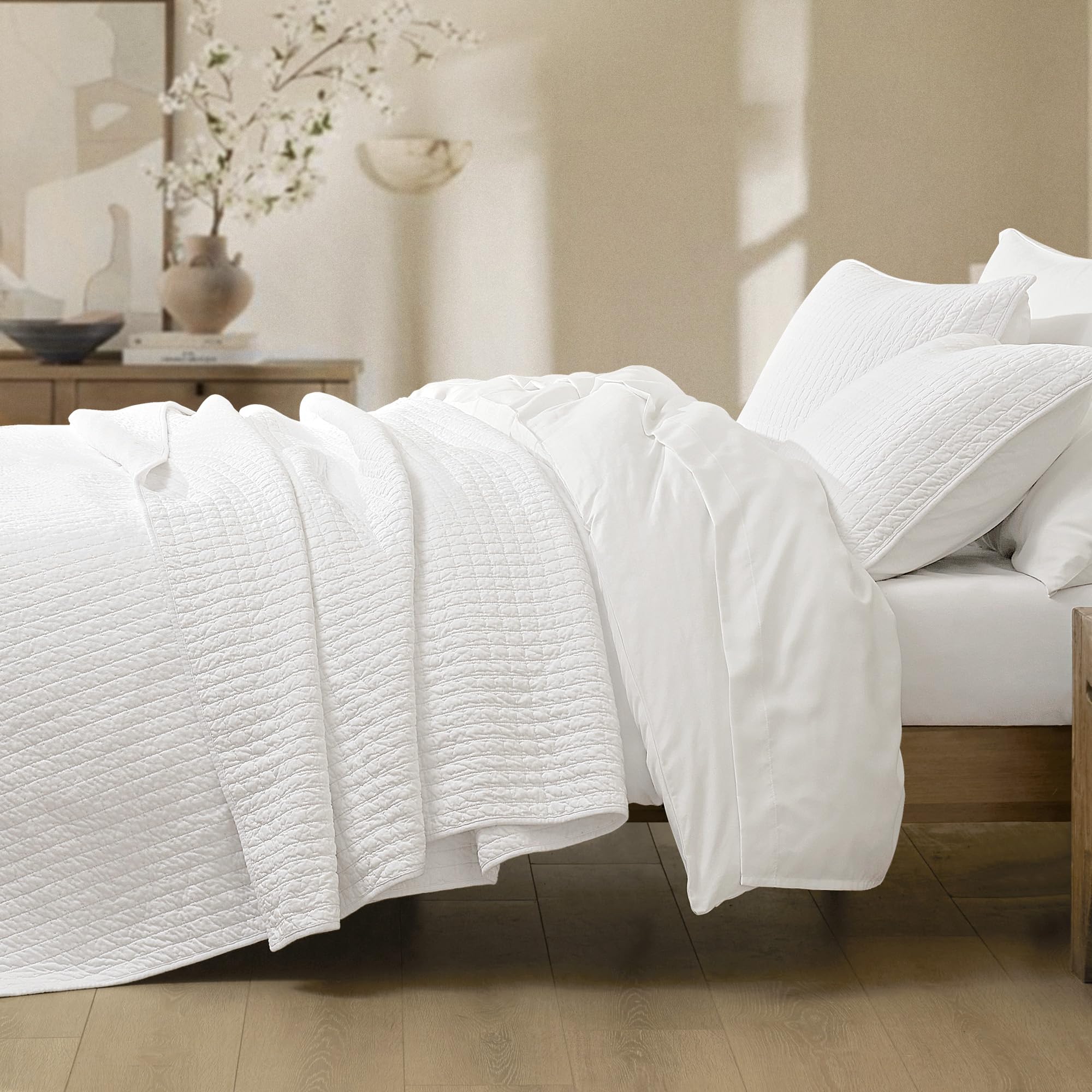 Photo 1 of Wonderful 100% Cotton Jersey Knit Quilt - Rice Stitch White King Quilt with Two Pillow Shams - Soft & Breathable, All-Season Use, Hypoallergenic, Prewashed, Bedspread & Coverlet, 104"x94"