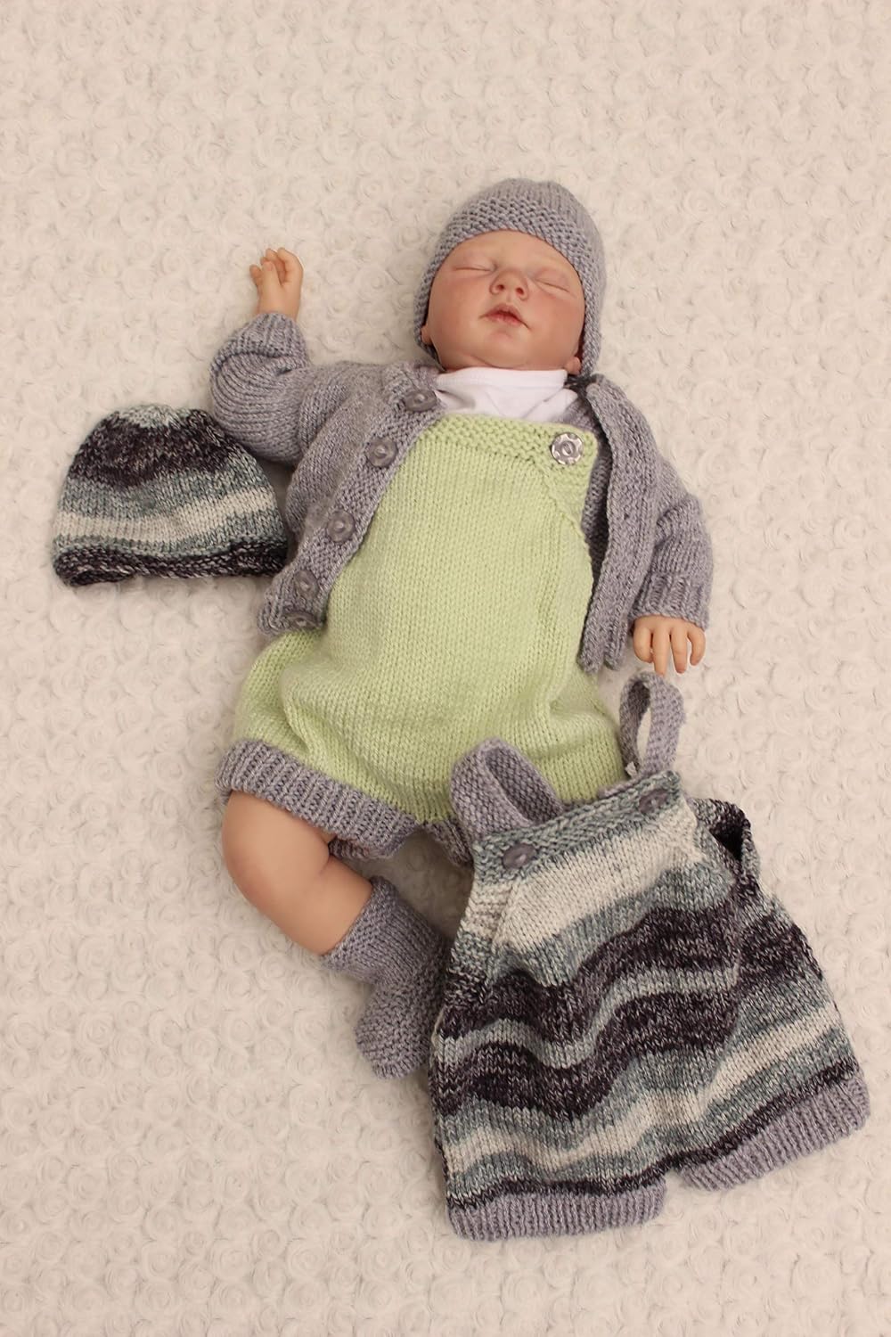 ShiFio's Patterns Knitting Pattern for Romper Suit Cardigan, Hat and Matching Booties, Baby Double Knitting Pattern - Image 4