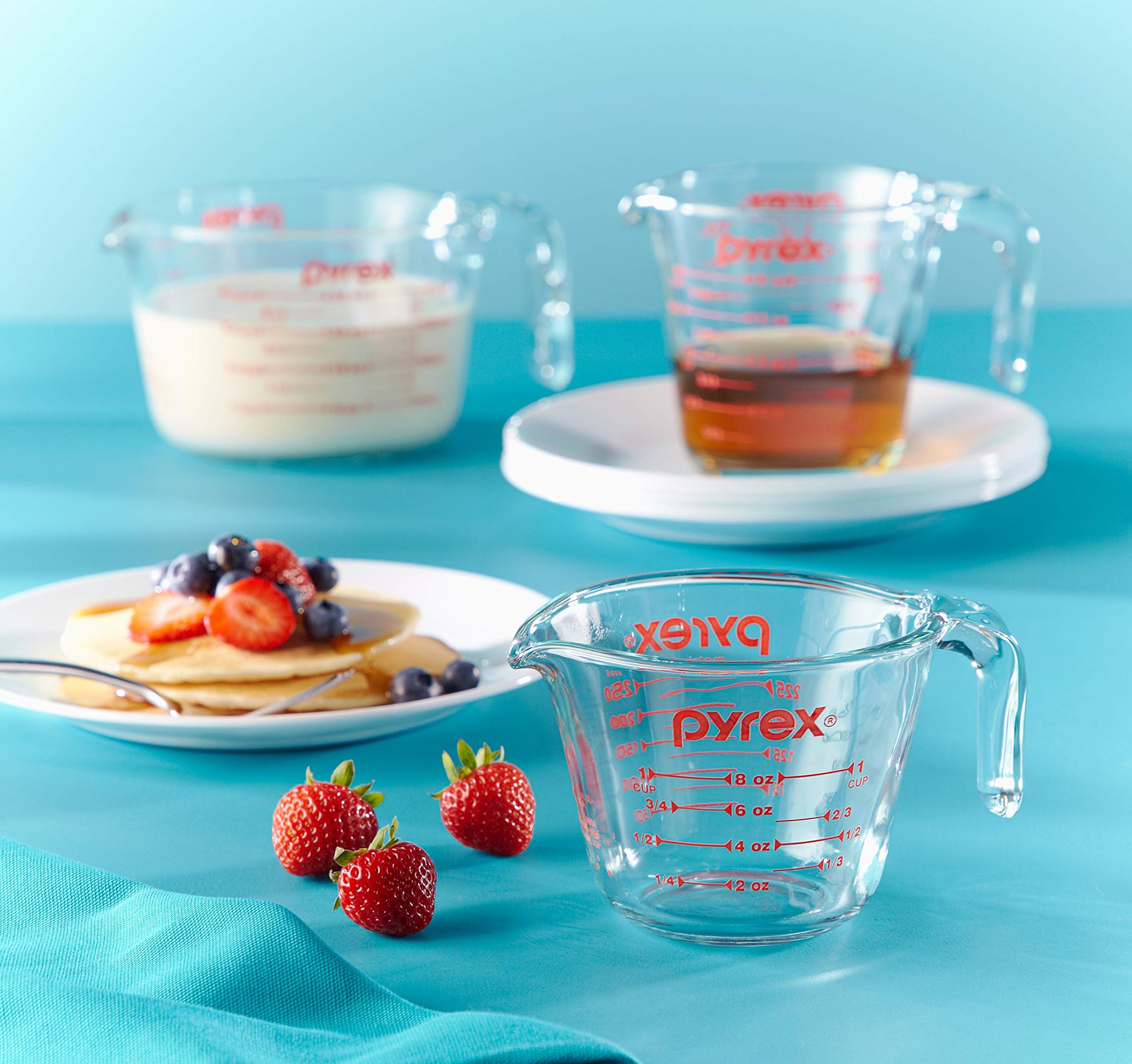 Pyrex 3 – Piece Glass Measuring Cup Set by Pyrex