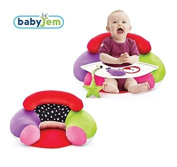 Babyjem Baby Sitzt Und Spielt Mit Spielzeugen Baby Sitzt Sicher