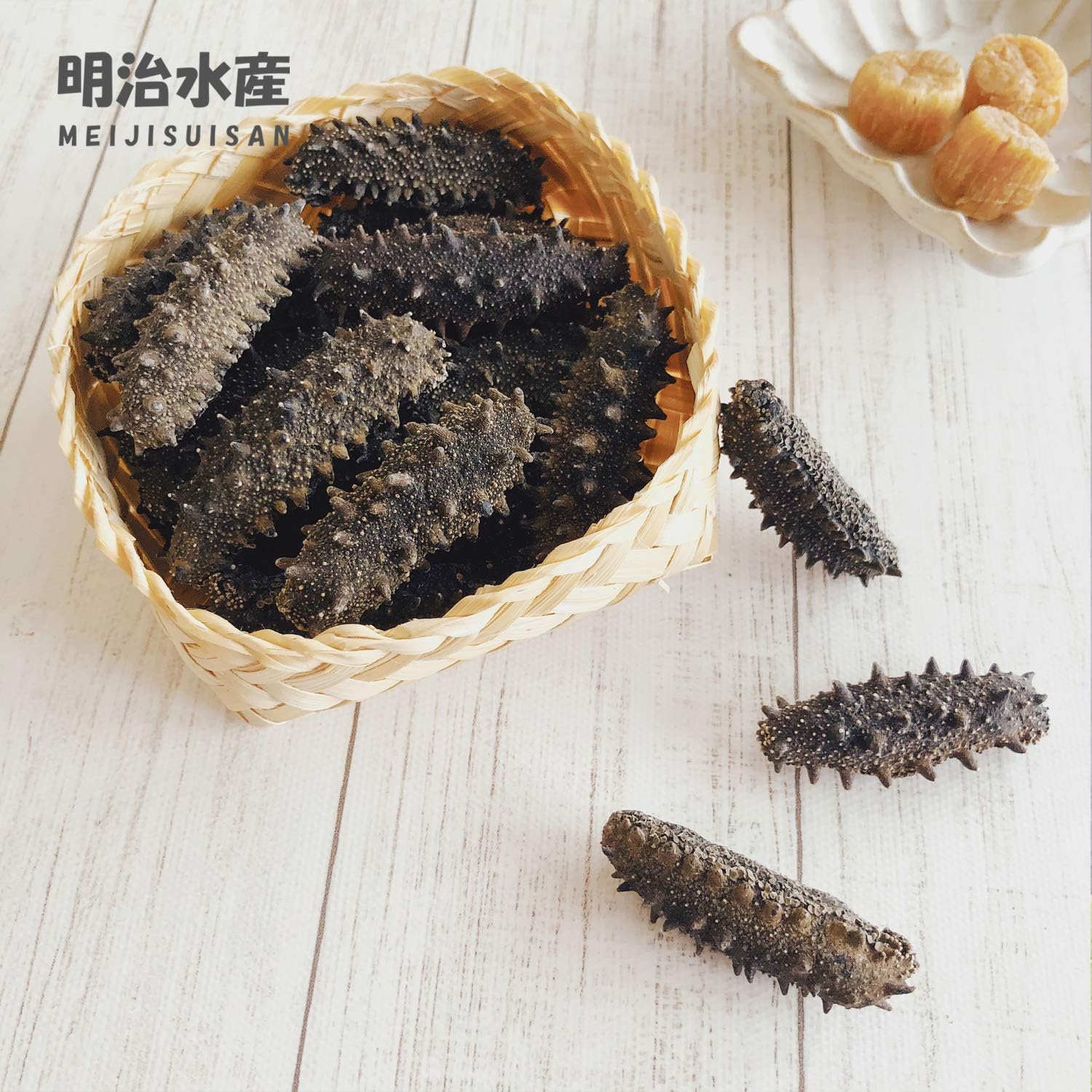 Amazon 青森産 乾燥なまこ 天然 厳選a級品 500g 明治水産 M 約70個 6 8 9g 明治水産 干物 燻製 通販