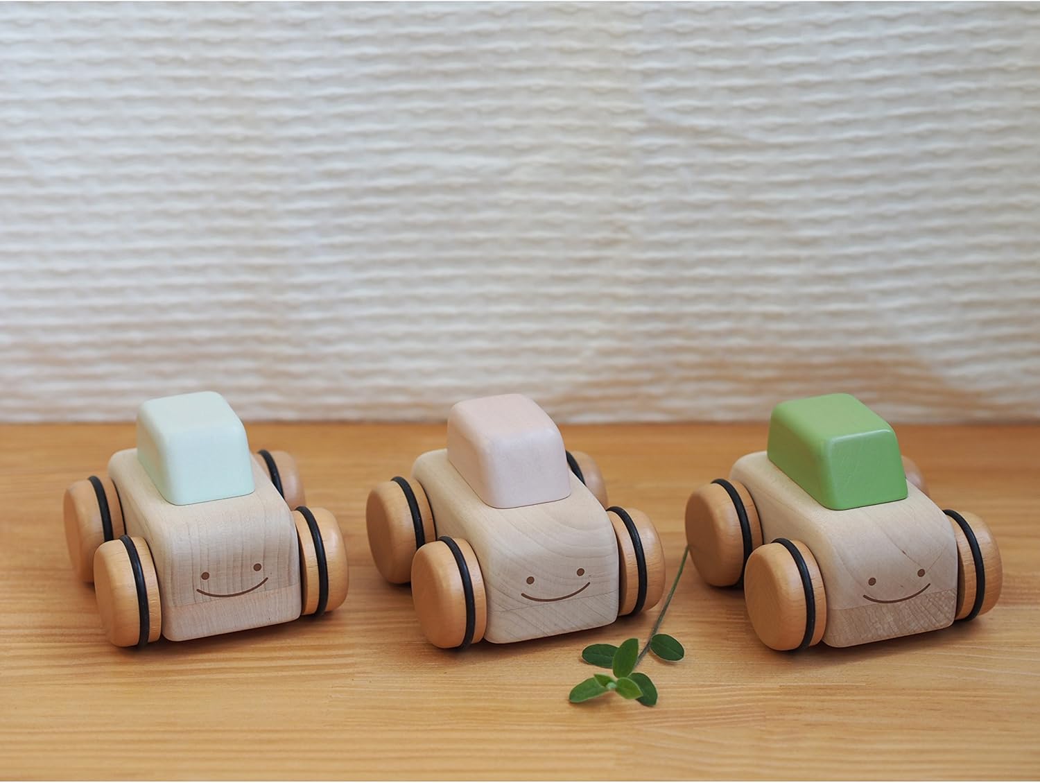 Amazon オルゴールカー グリーン オルゴール おもちゃ