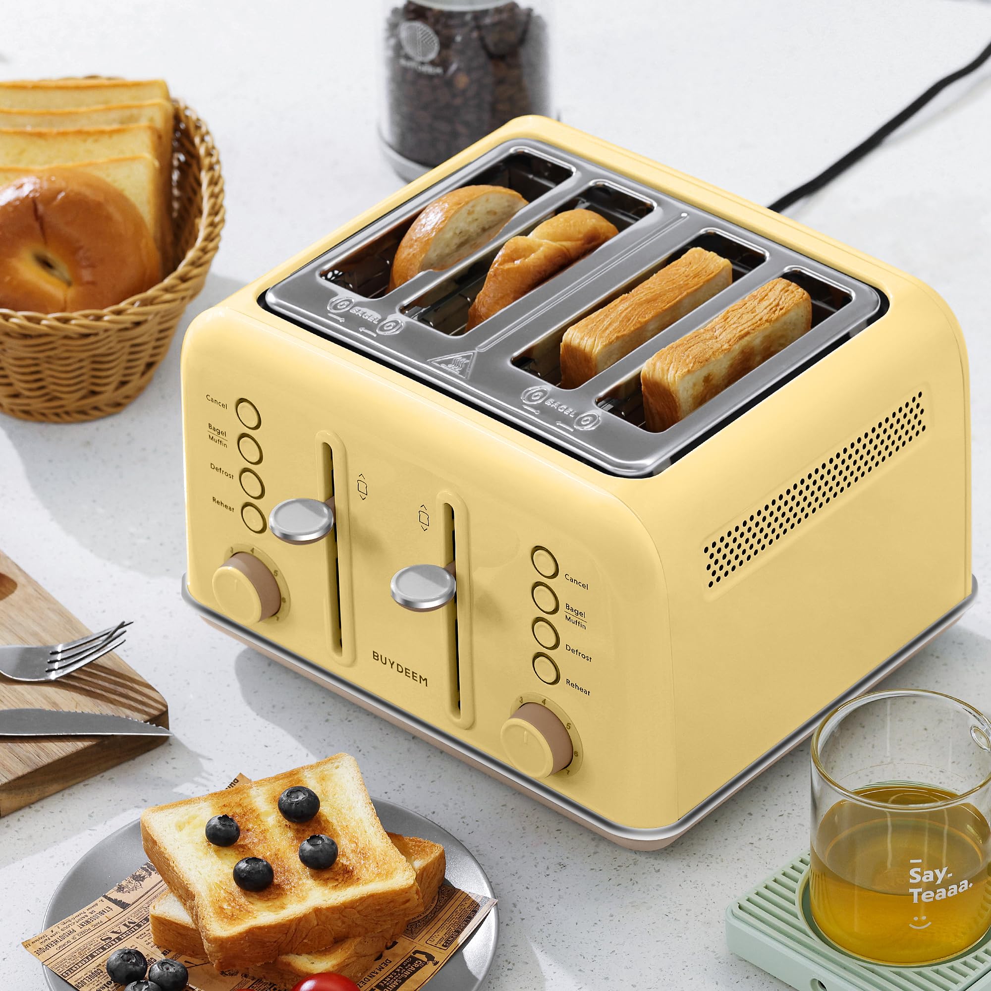 BUYDEEM DT640 Tostadora retro de 4 rebanadas, 7 configuraciones de sombra, ranuras extra anchas de 1.5 pulgadas, tostadora de acero inoxidable con función de recalentamiento de descongelación de panecillos y muffins, amarillo