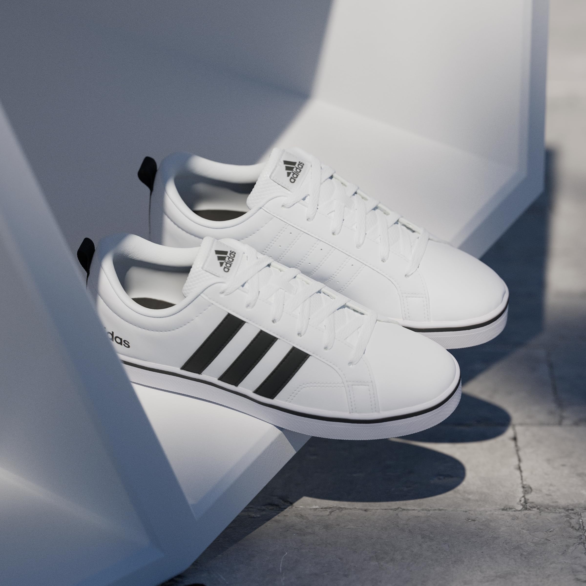 adidas Unisex VS Pace 2.0 Shoes, Cloud White / Core Black / Cloud White, 43 1/3 EU 9