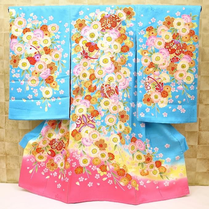 Amazon Co Jp 金彩まりと桜 水色 女児 初着 祝着 のしめ 産着 女の子のお宮参り着物 高級 フードセットプレゼント付 服 ファッション小物
