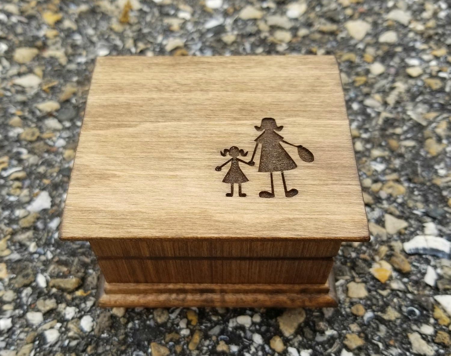 mother and daughter music box