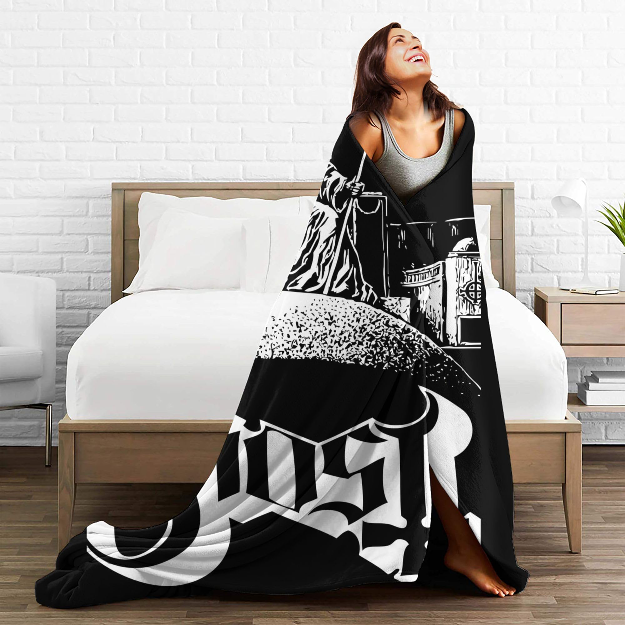 Slfkrog Ghost Flannel Throw Blanket for Couch and