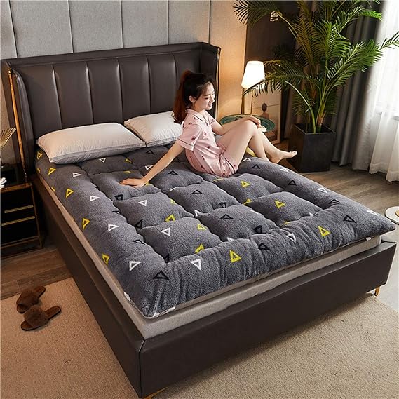 Sleeping Tatami Floor Mat, Traditional Japanese Wool Wrap Sleeping Mat