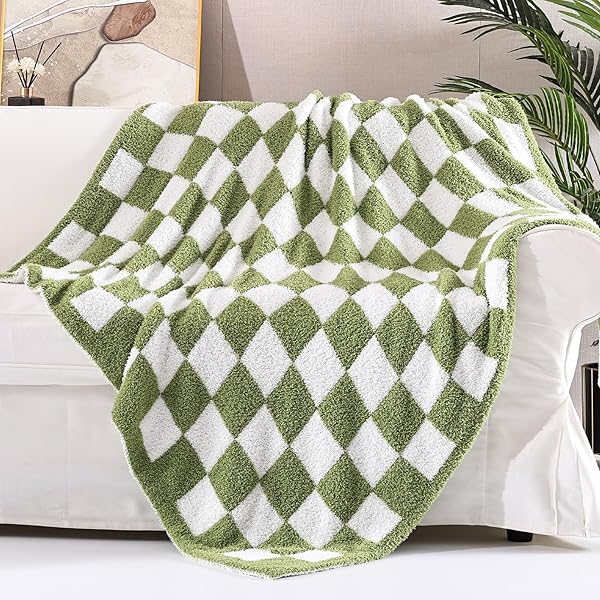 PANKU CHECKERED BLANKET, ULTRA SOFT GREEN CHECKERED THROW BLANKET, WARM FLUFFY CHECKERBOARD BLANKET FOR COUCH AND SOFA (50X60 INCHES, GREEN)