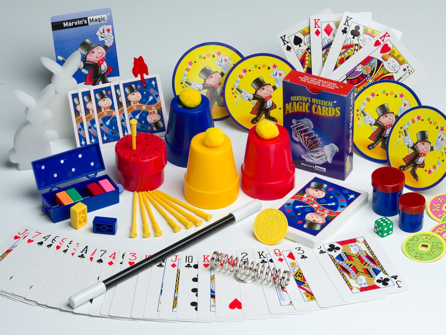 Marvin's Magic - 225 Amazing Magic Tricks for Children | Kids Magic Set | Magic Tricks for Kids Including Mystical Magic Cards, Magic Theatre, Magic Wand + More: Toys & Games