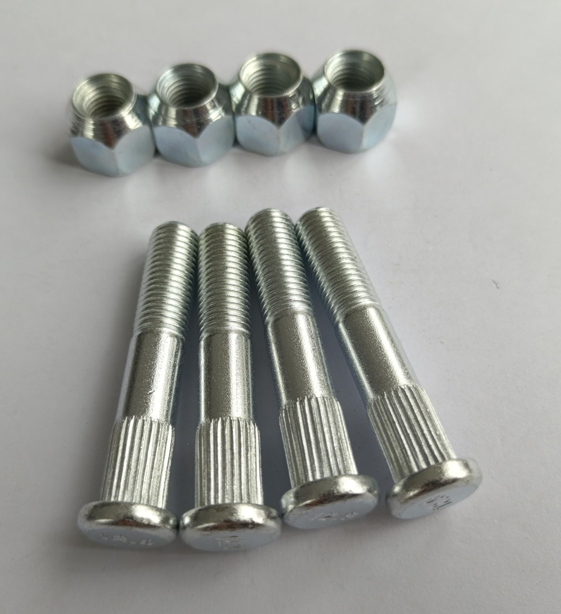M10*1.25 * 58 Front Rear Wheel Stud Bolt 7518671