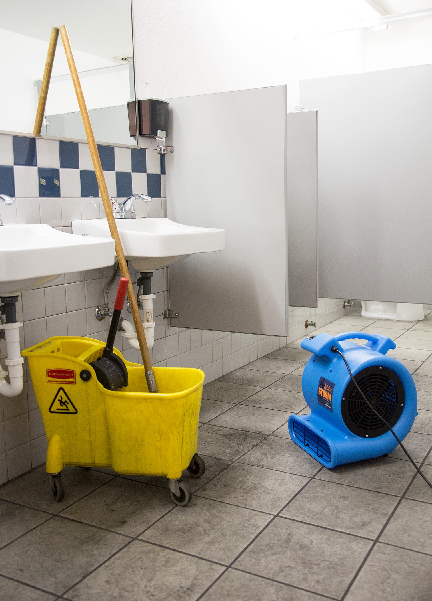 Max Storm 1/2 HP Durable Lightweight Air Mover Carpet Dryer Blower Floor Fan for Pro Janitorial Cleaner, Blue, 1 Pack