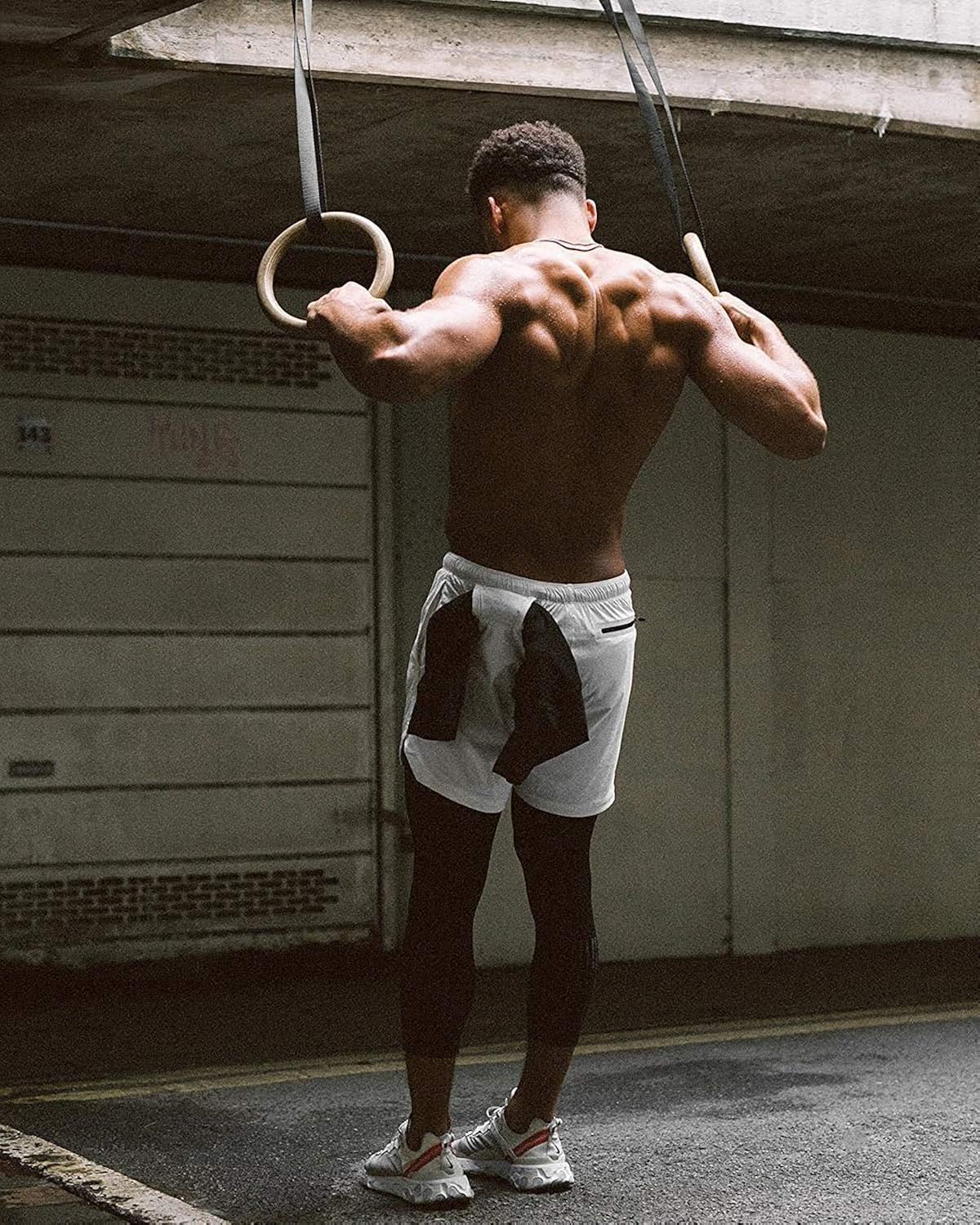 capri running shorts