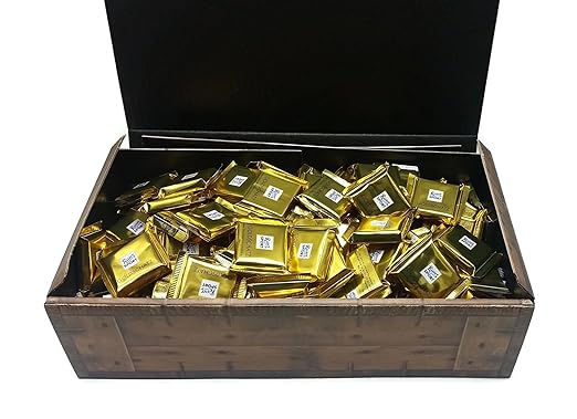 Ritter Sport Mini Goldschatz Xl Paket 1 5kg In Edlem Geschenkkarton Mit Schatztruhen Optik Perfekt Als Geschenk Oder Deko Amazon De Lebensmittel Getranke