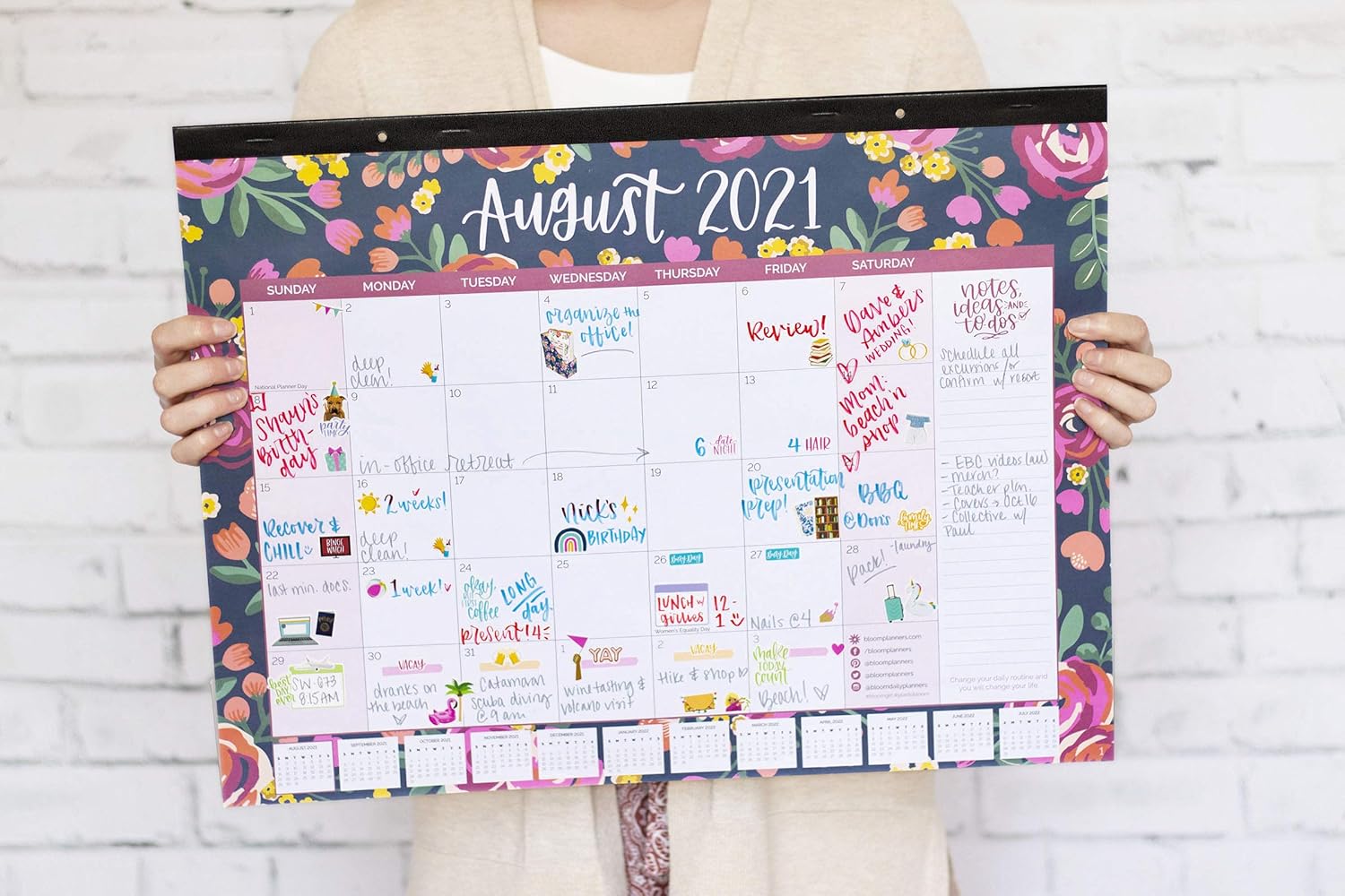 bloom daily planners 2021-2022 Academic Year Desk/Wall Calendar - 21" x 16" Large Monthly Organizer Pad (August 2021 - July 2022) Hanging or Desktop Blotter - Vintage Floral : Office Products