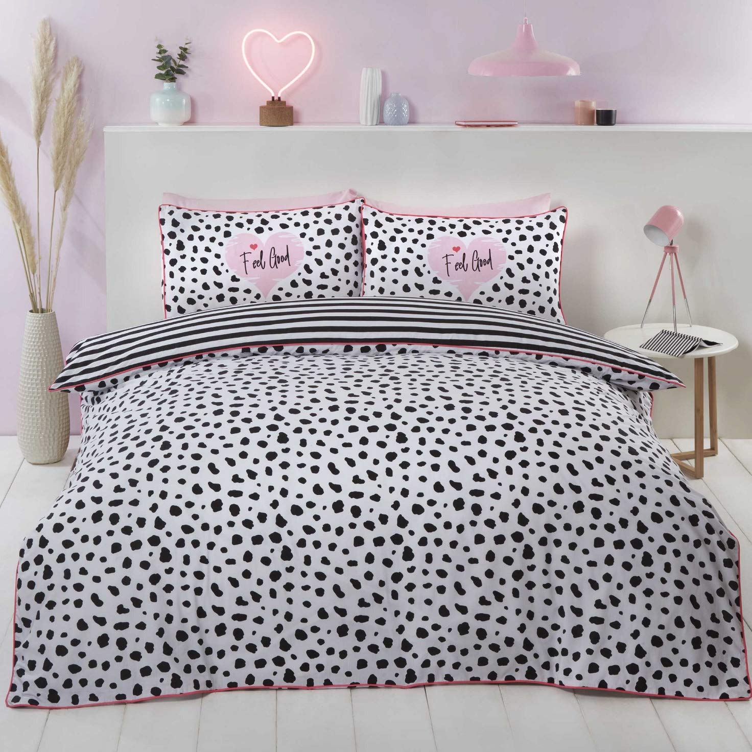 Rapport Dalmatian Black and White Piped Edged Finish Double Duvet Cover Set Bedding Set