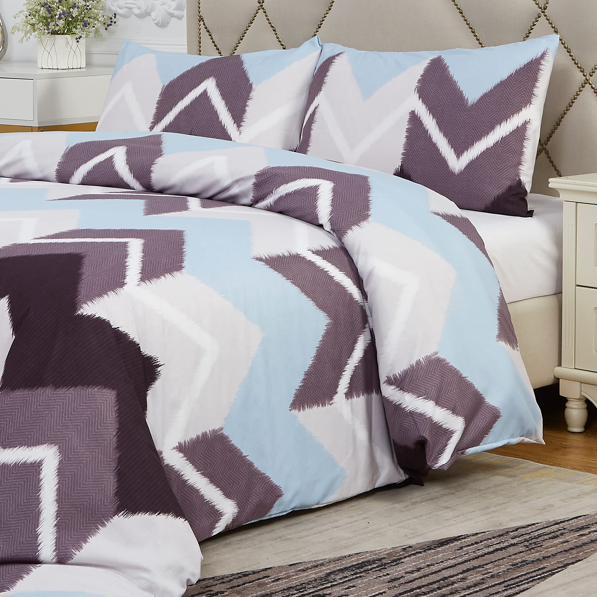 Novali® Ultra Soft Microfiber Printed Duvet Set with 2 Pillowcases - Wrinkle Free Fabric Reversible Quilt Bedding - Corner Ties Zipper Closure Cover 100% Polyester Fashionable Geo Double