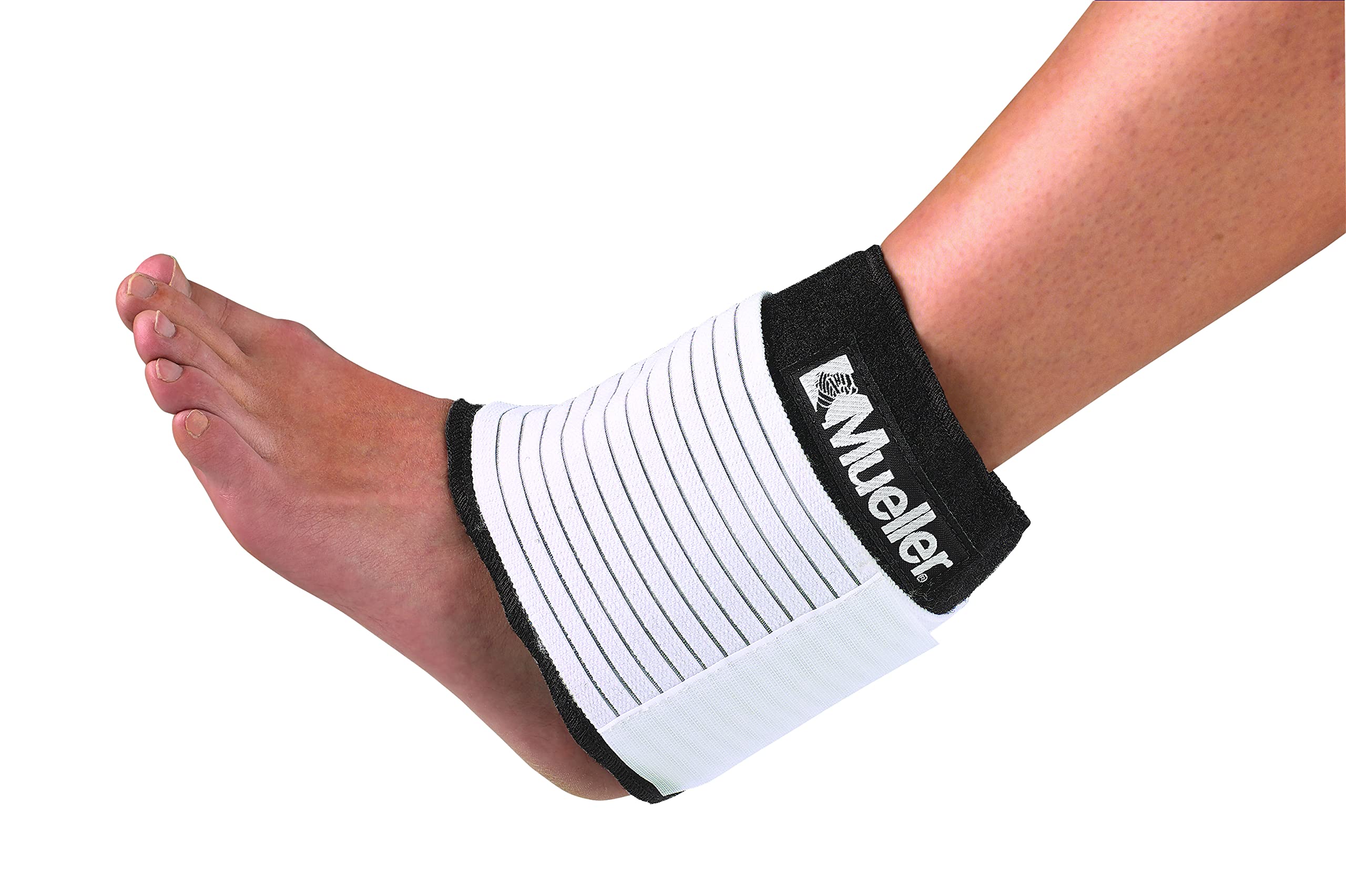 MUELLER Sports Medicine Adjustable & Reusable Cold/Hot Wrap, Ice Pack, Cold & Hot Packs for Injuries and Pain Relief, White/Black