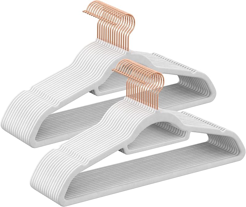 SONGMICS Velvet Hangers Set of 30 Non-Slip with Tie Bar 360° Hook White Rose