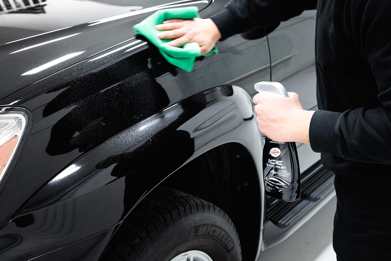 Turtle Wax T-319 Black Spray Detailer - 23 oz.: Automotive