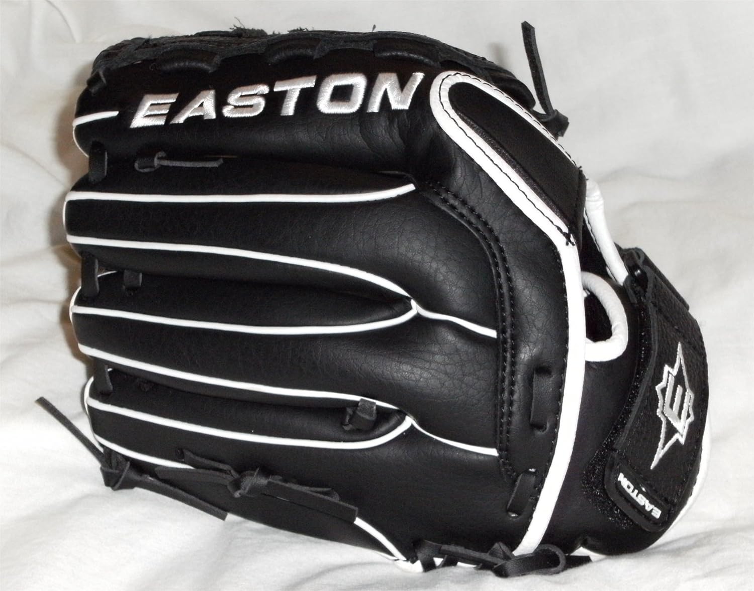 Easton Reflex 11" Baseball Glove with VRS Palm Pad Amazon.co.uk