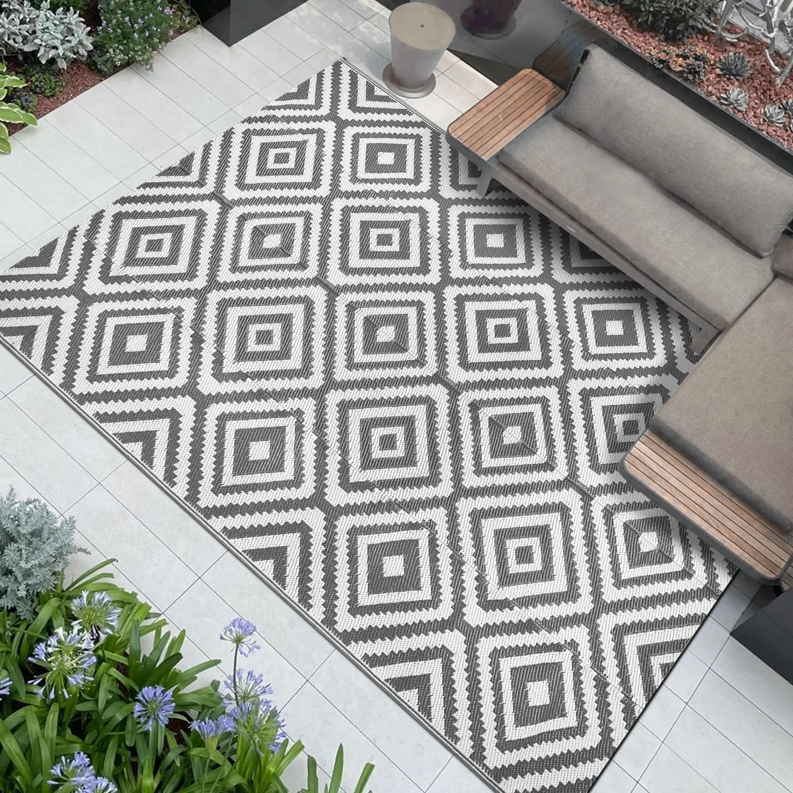 Famibay Outdoor Rug Garden Waterproof Outdoor Carpet Patio Rugs Reversible Plastic Straw Mat Lightweight Grey Geometric Garden Carpet for Camping Balcony Deck Porch BBQ
