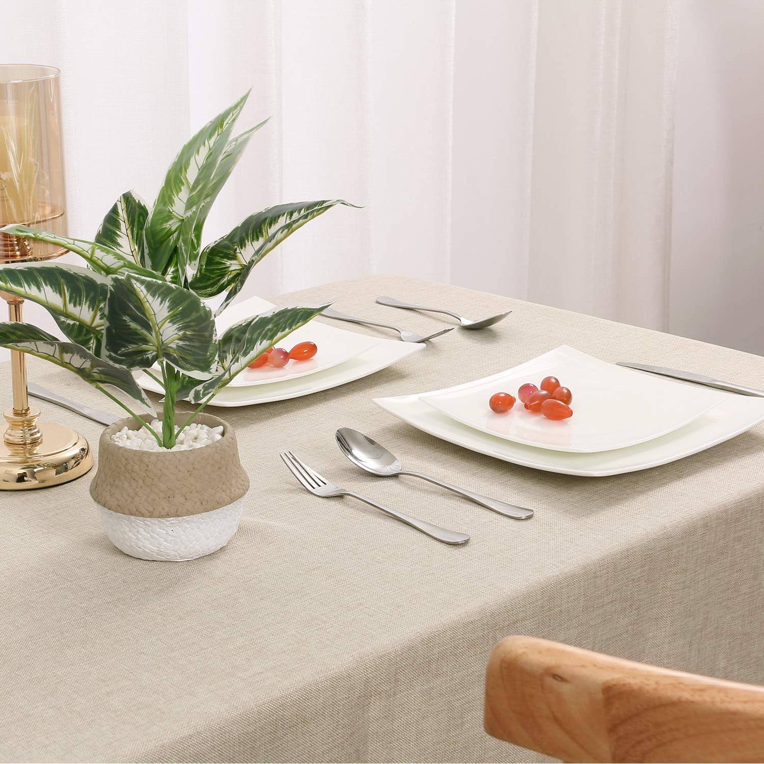 Hiasan Faux Linen Rectangle Tablecloth - Waterproof Wrinkle and Stain Resistant Washable Table Cloth for Kitchen Dining Room Holiday Dinner, Beige, 54 x 80 Inch: Furniture & Decor