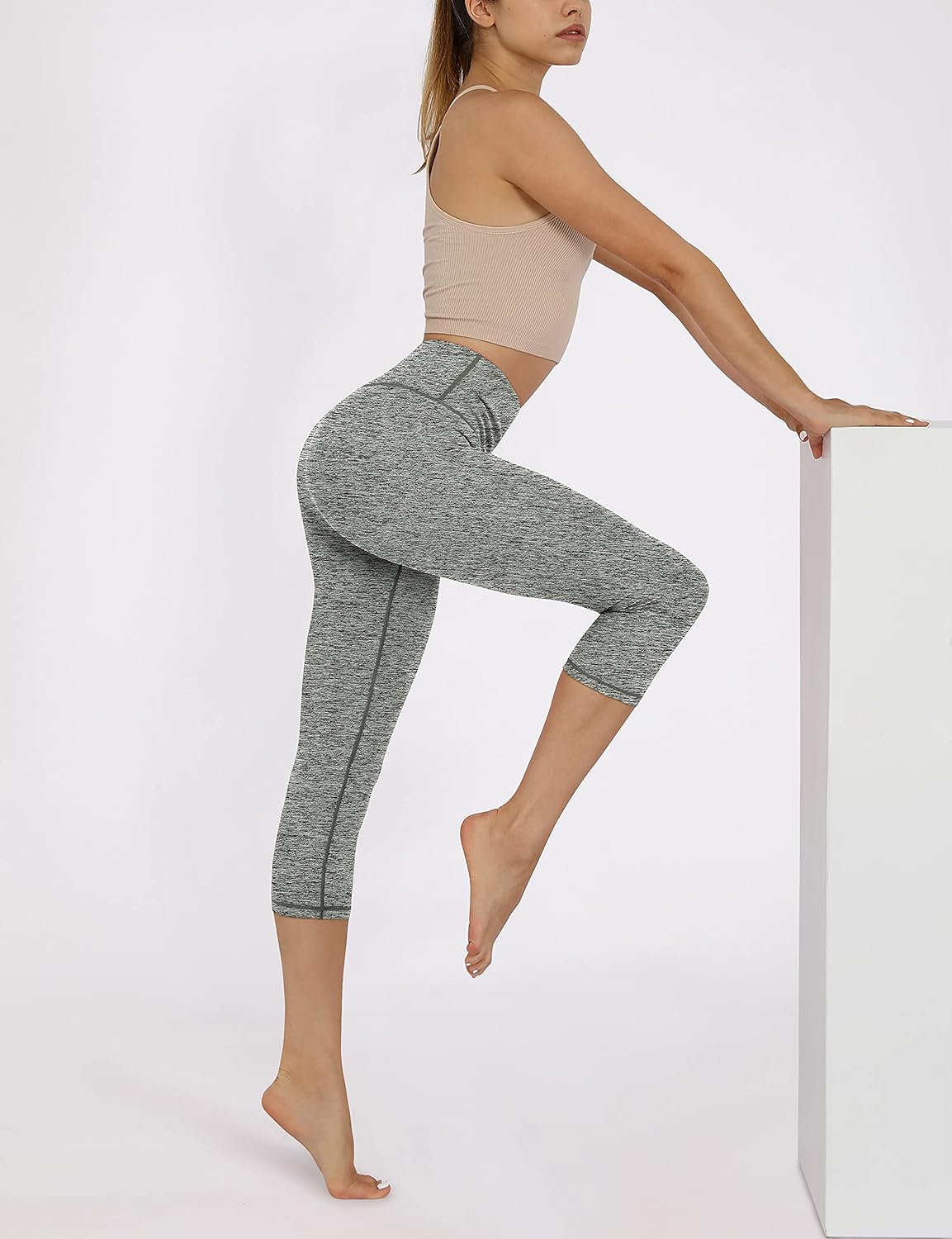 ODODOS Women's High Waist Yoga Capris, Tummy Control Workout Yoga Leggings with Inner Pocket: Clothing