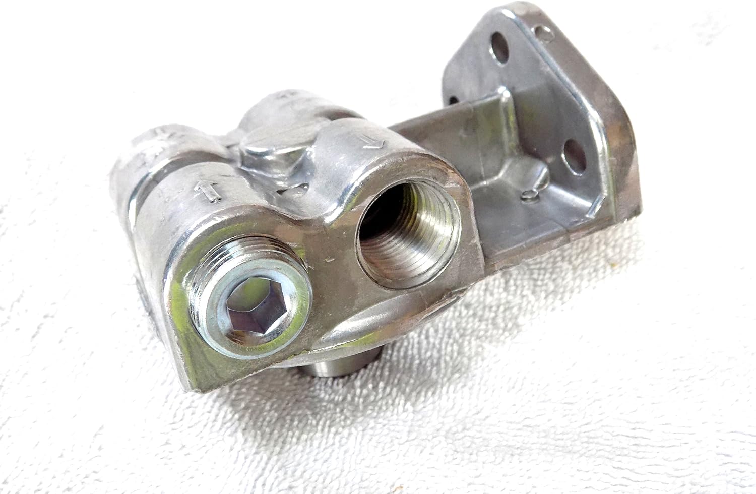 NAPA/WIX 24770 Fuel Filter Base for 1"14 CAT 1R0749 or 1R