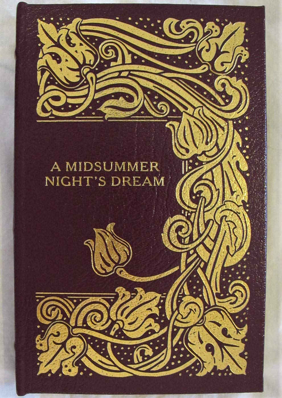 A Midsummer Night S Dream 100 Greatest Books Ever Written Collector S Edition Genuine Leather Shakespeare Byam Shaw John Dennis Amazon Com Books