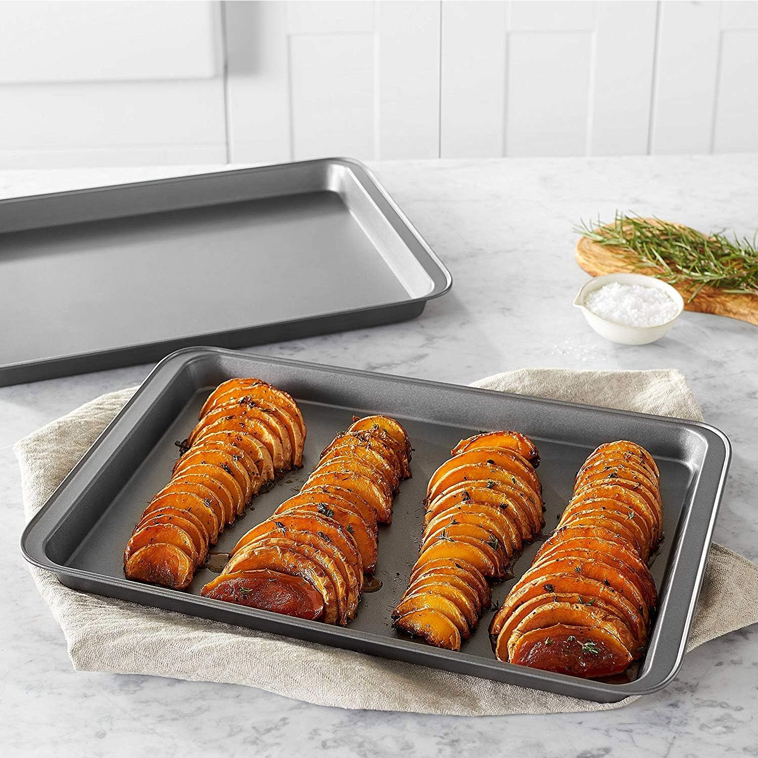 STARVAST Non Stick Oven Baking Trays, 3 Pieces Carbon Steel (PFOA Free) Roasting Tins Pans - Black, 30 x 20 x 5 cm - Image 4