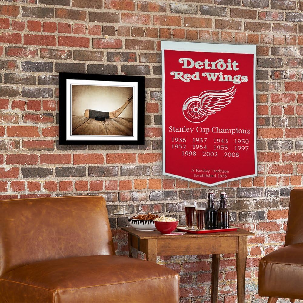 NHL Detroit Red Wings Dynasty Banner : Wall Banners : Sports & Outdoors