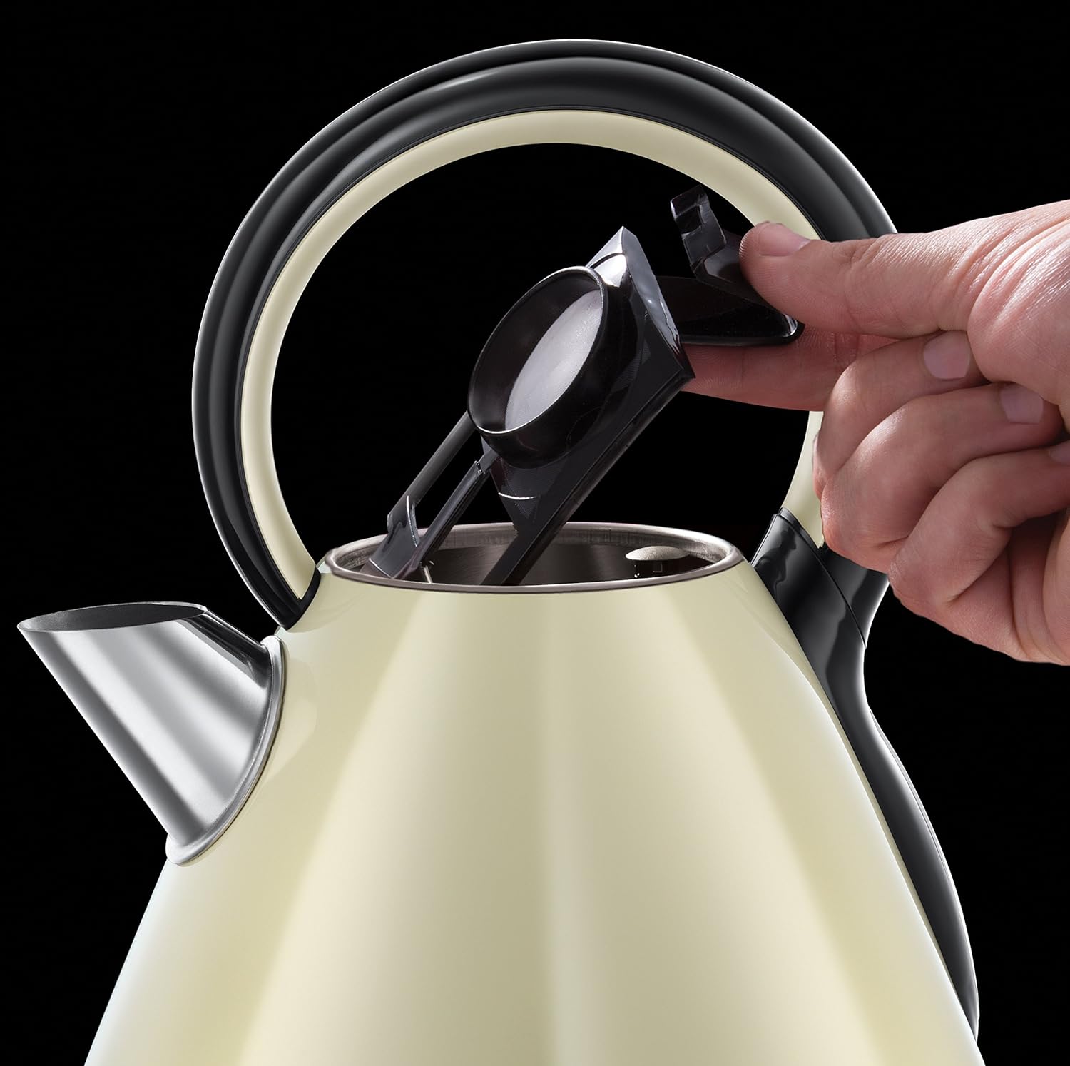 Russell Hobbs Legacy Quiet Boil Electric Kettle, 3000 W 1.7 Litre Cream