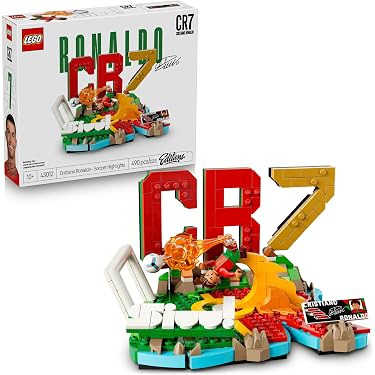 Blocchi Di Lego E Mattoni Fuoriusci Dalla Scatola LEGO Immagine Stock